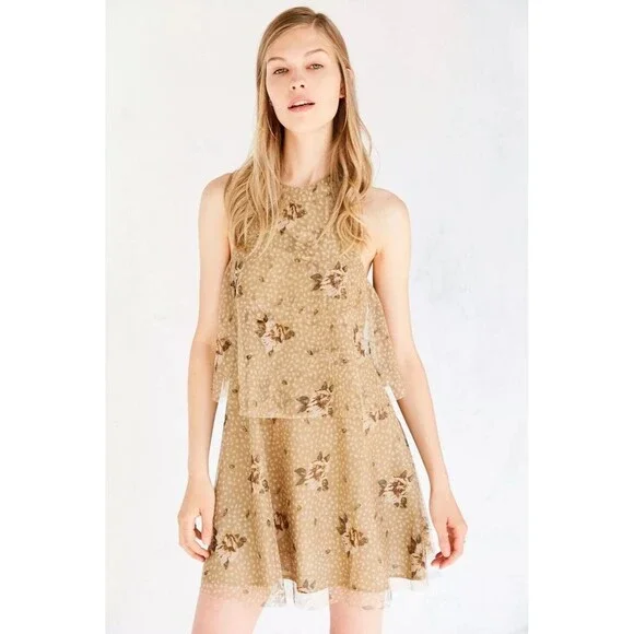 Kimchi Women Floral Mini Ruffle Dress Size 0 Urban Outfitters Romantic - Picture 6 of 16
